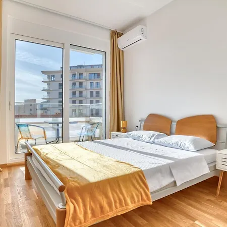 Ivanovic Residences * Budva