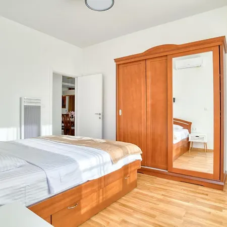 Apartament Ivanovic Residences *